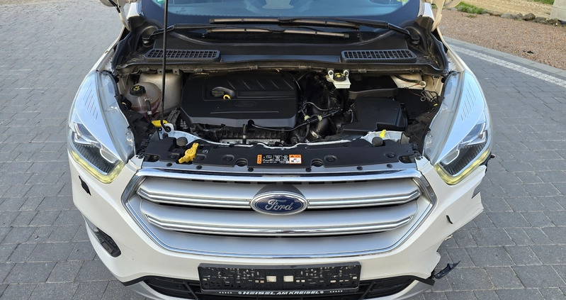 Ford Kuga cena 53700 przebieg: 107000, rok produkcji 2017 z Szczecinek małe 277